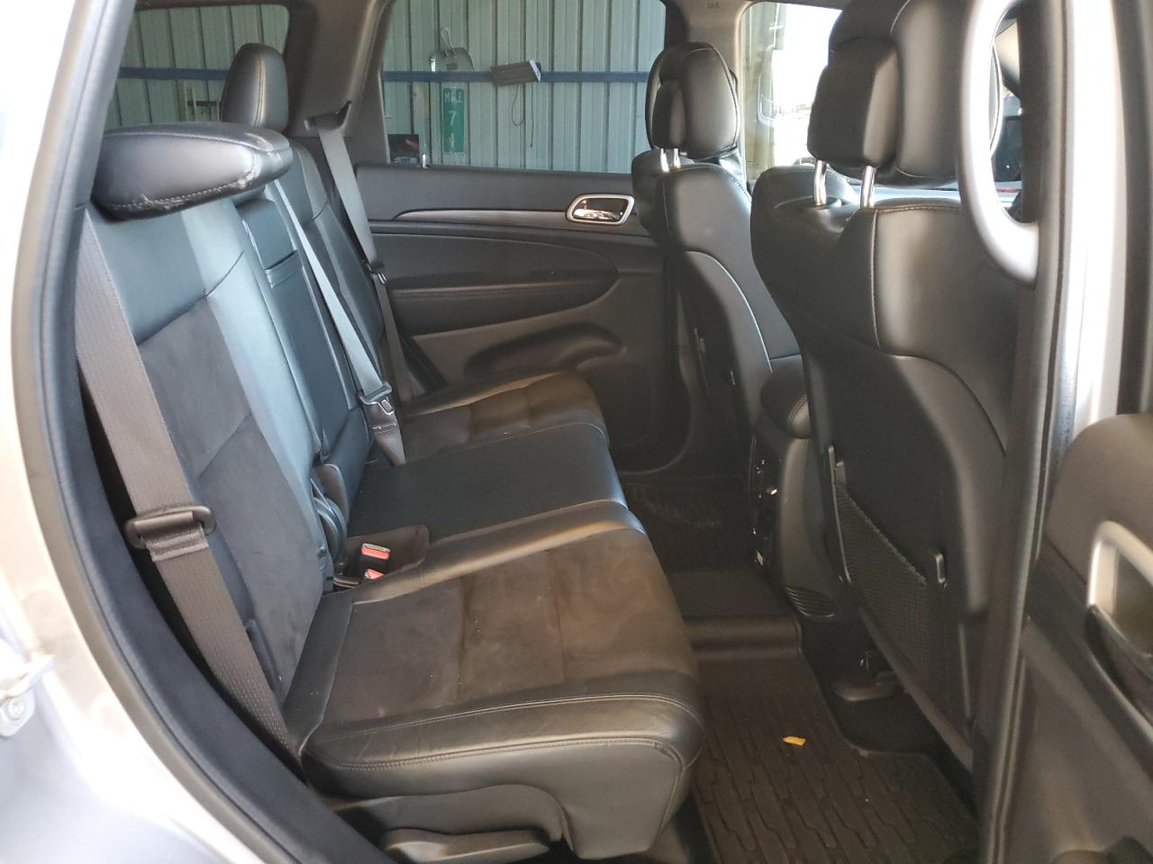 1C4RJFAGXLC420161 2020 Jeep Grand Cherokee Laredo