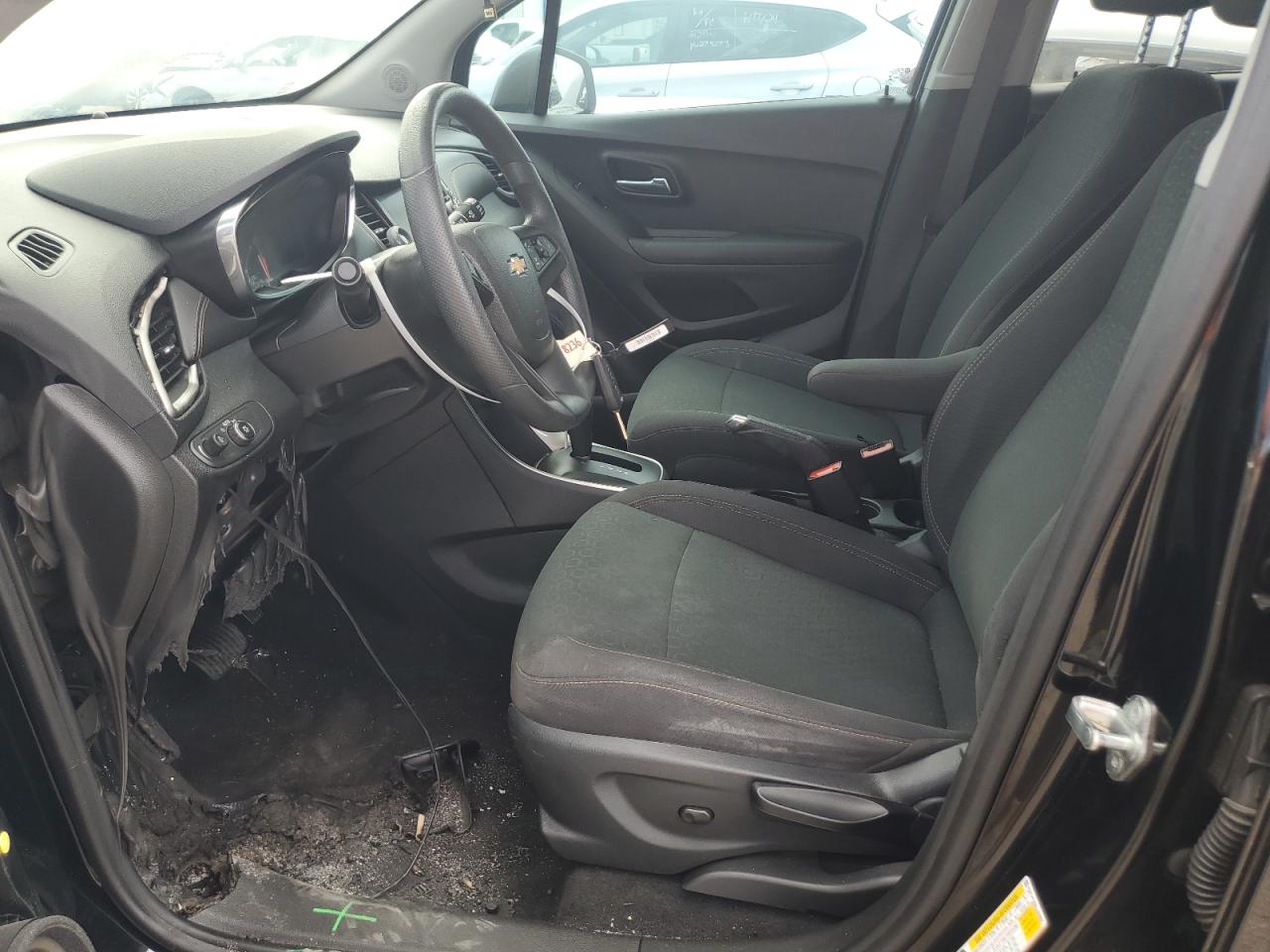 3GNCJKSB9LL326883 2020 Chevrolet Trax Ls