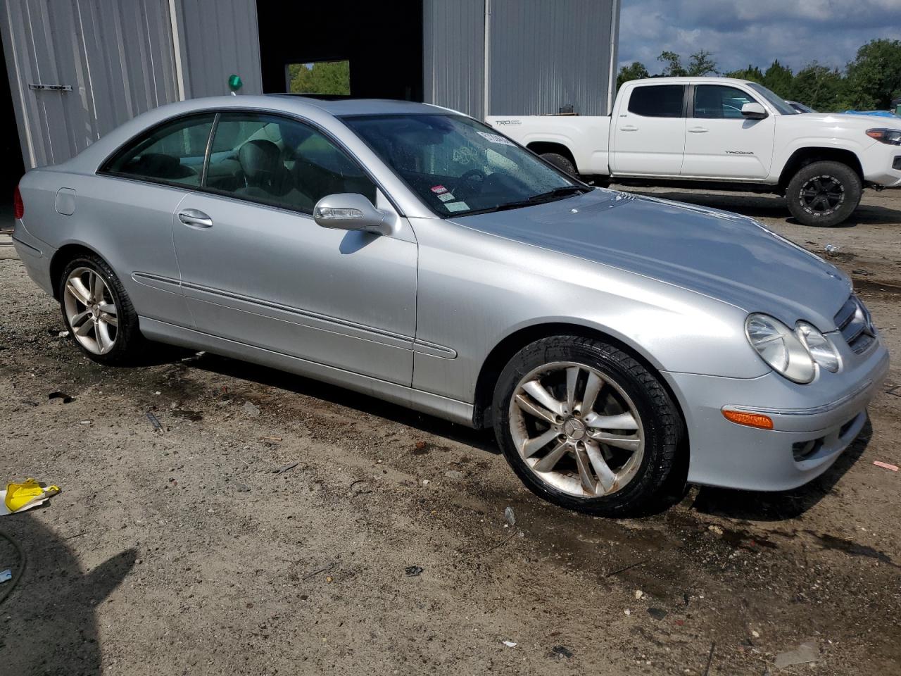 WDBTJ56H57F213214 2007 Mercedes-Benz Clk 350