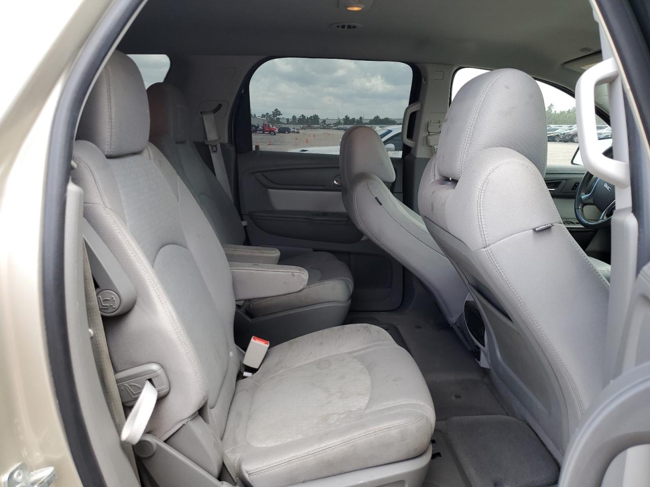 1GKKRPKD2GJ112878 2016 GMC Acadia Sle