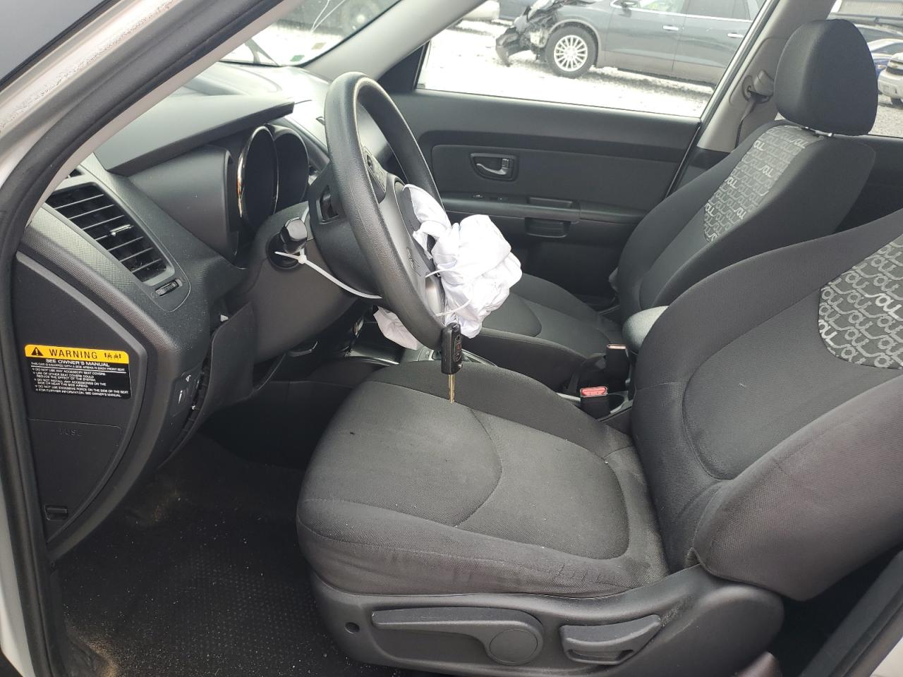 KNDJT2A25B7283366 2011 Kia Soul +