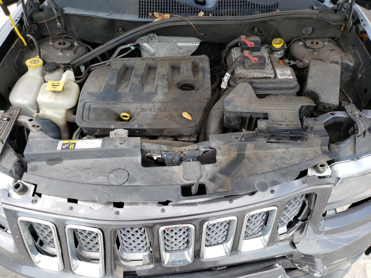 1C4NJCEB0HD198632 2017 Jeep Compass Latitude