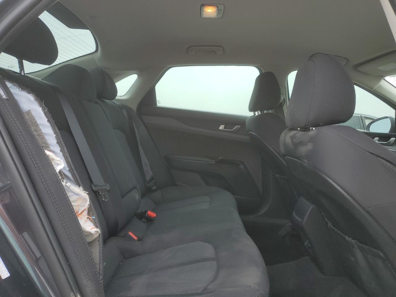 5XXG14J21RG264147 2024 Kia K5 Lxs