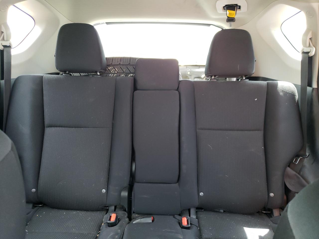 2T3ZFREV3HW381784 2017 Toyota Rav4 Le