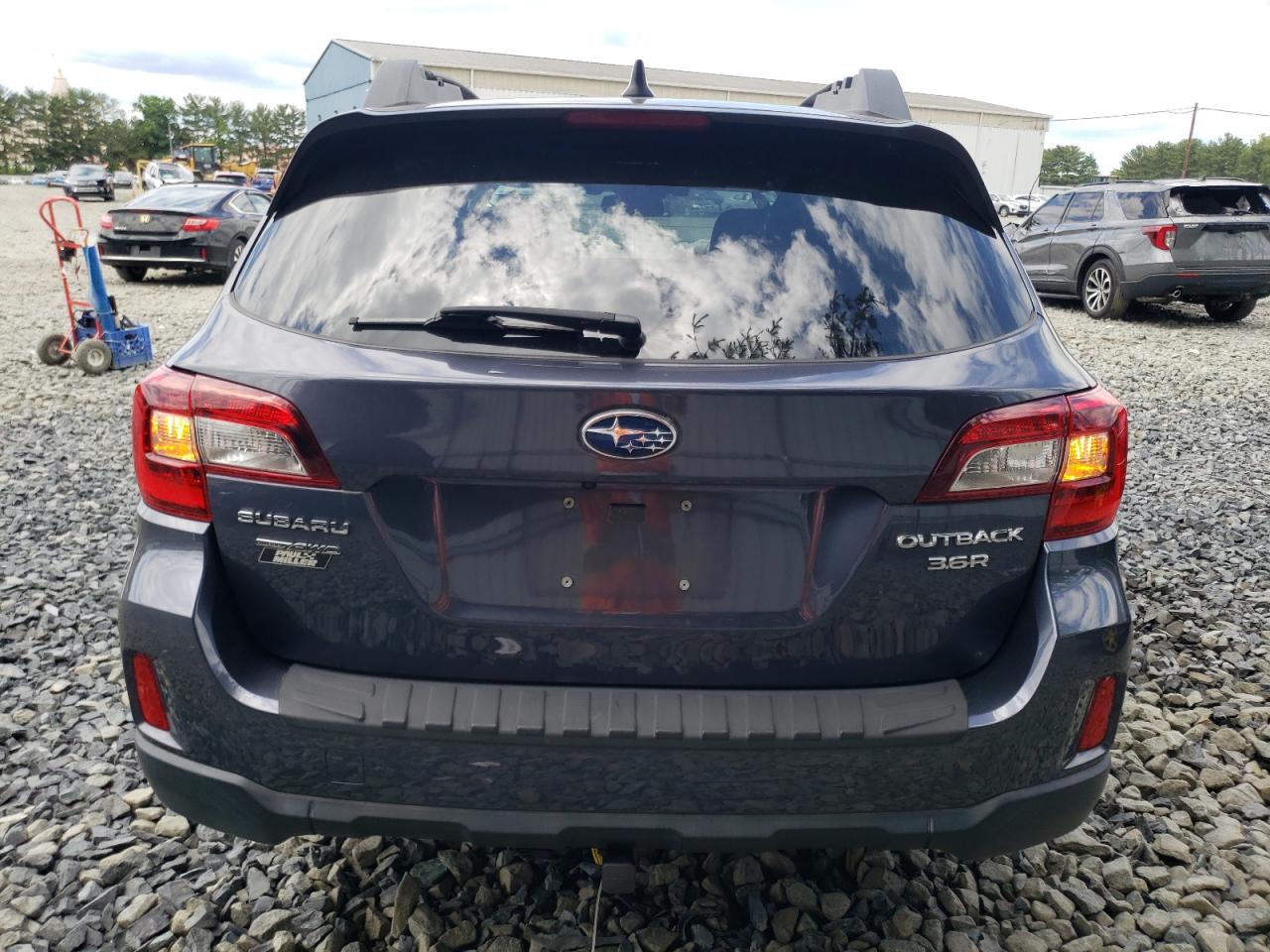 4S4BSENCXG3334351 2016 Subaru Outback 3.6R Limited