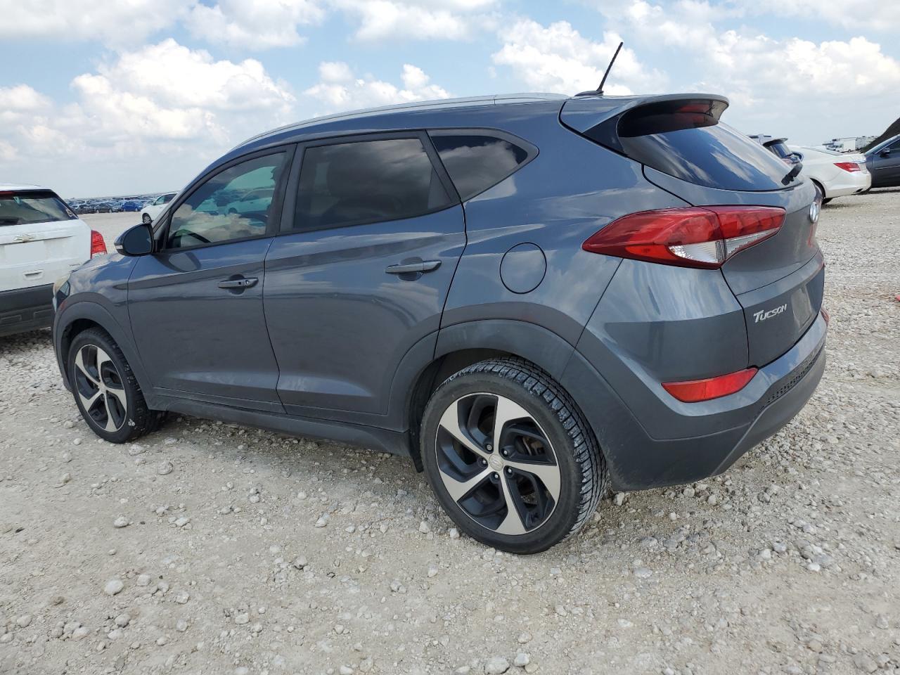 KM8J33A26GU230623 2016 Hyundai Tucson Limited