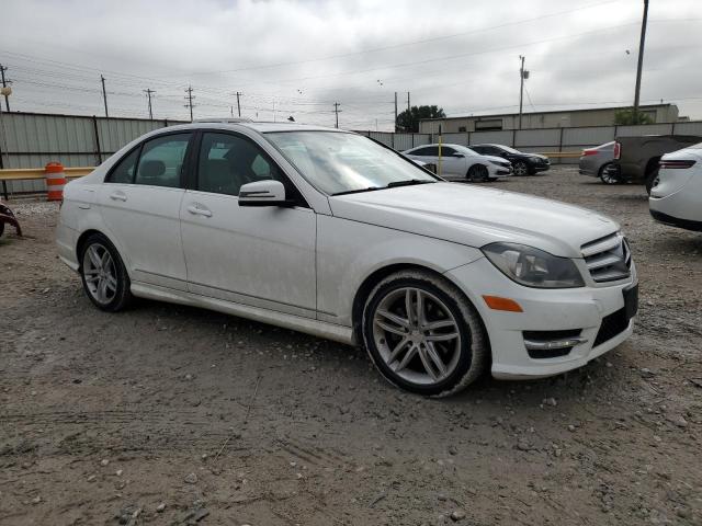 VIN WDDGF4HB1DA834813 2013 Mercedes-Benz C-Class, 250 no.4