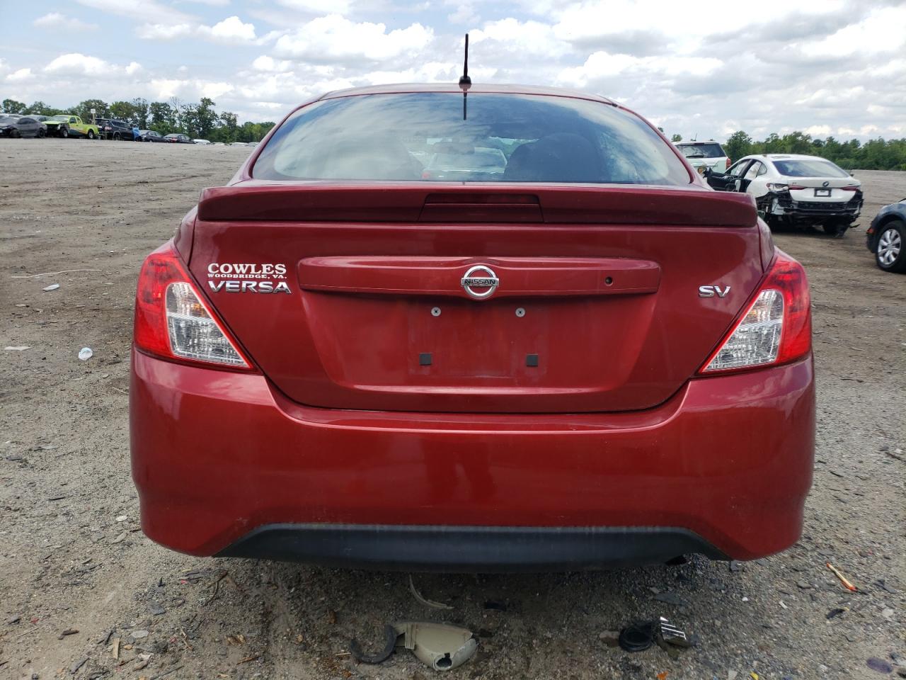 3N1CN7AP4HK469750 2017 Nissan Versa S