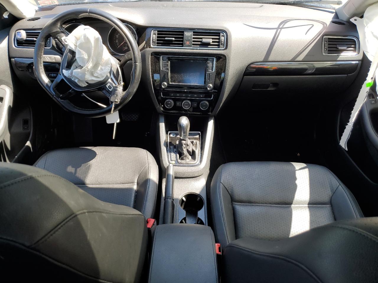 3VWL17AJ3HM203836 2017 Volkswagen Jetta Sel