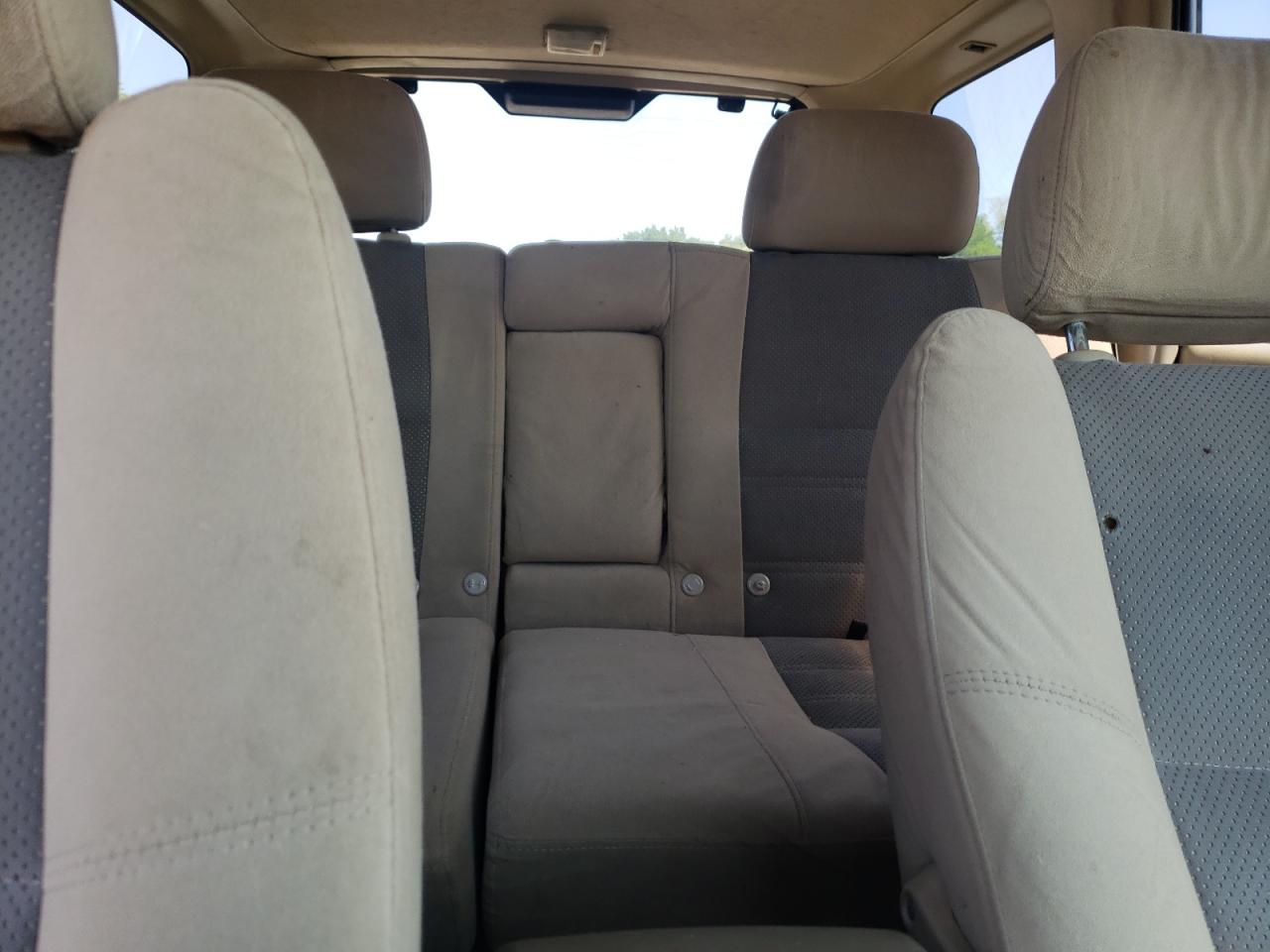 JN8AR07S1YW413592 2000 Nissan Pathfinder Le