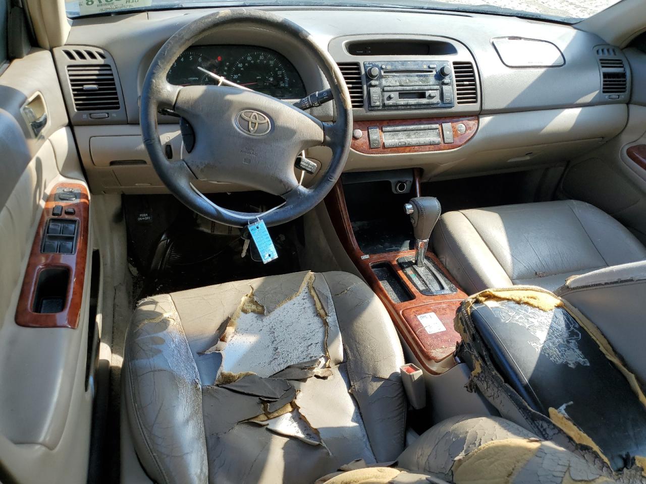 4T1BE32K83U188057 2003 Toyota Camry Le