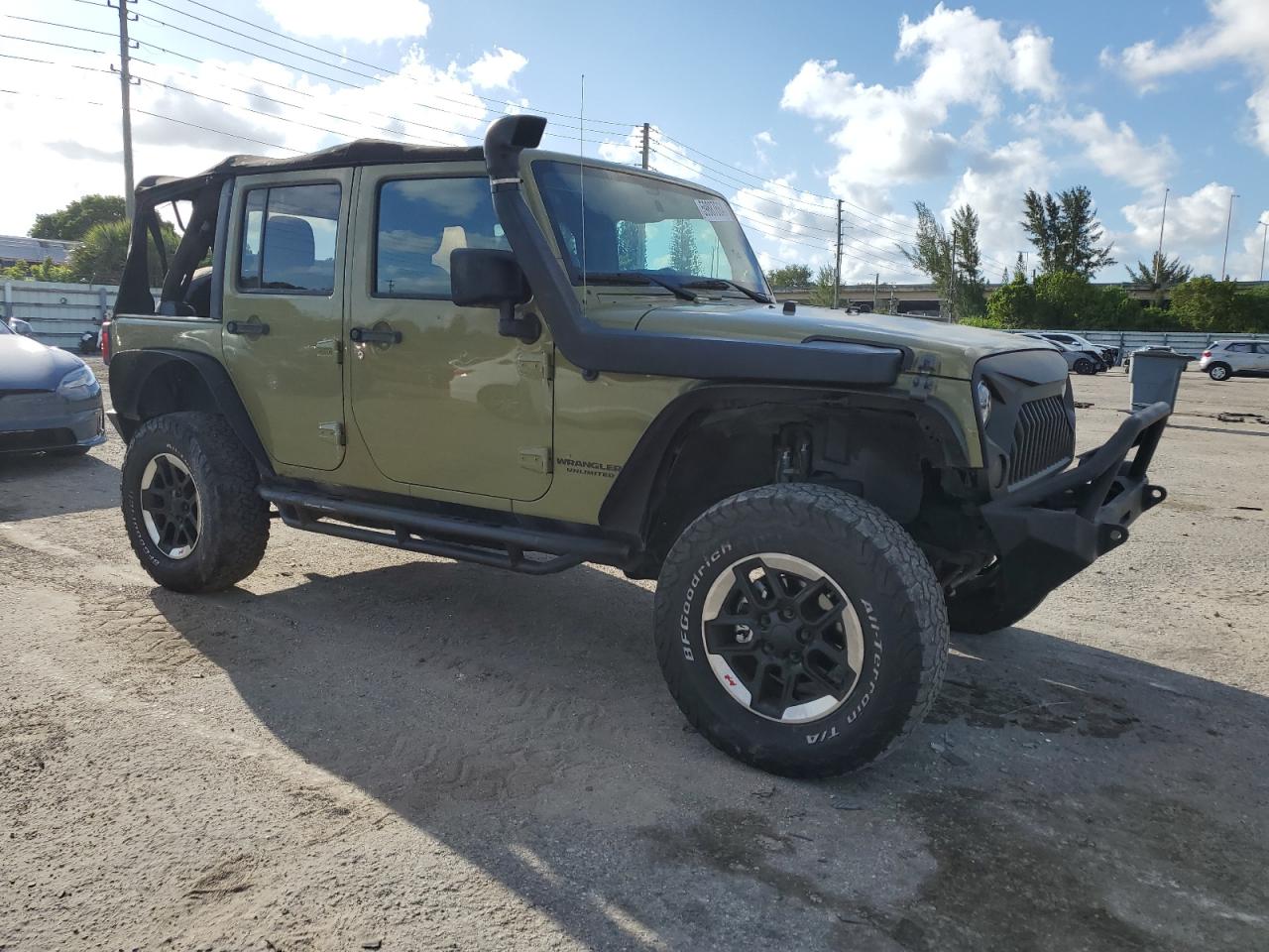 2013 Jeep Wrangler Unlimited Sport vin: 1C4BJWDG4DL627336