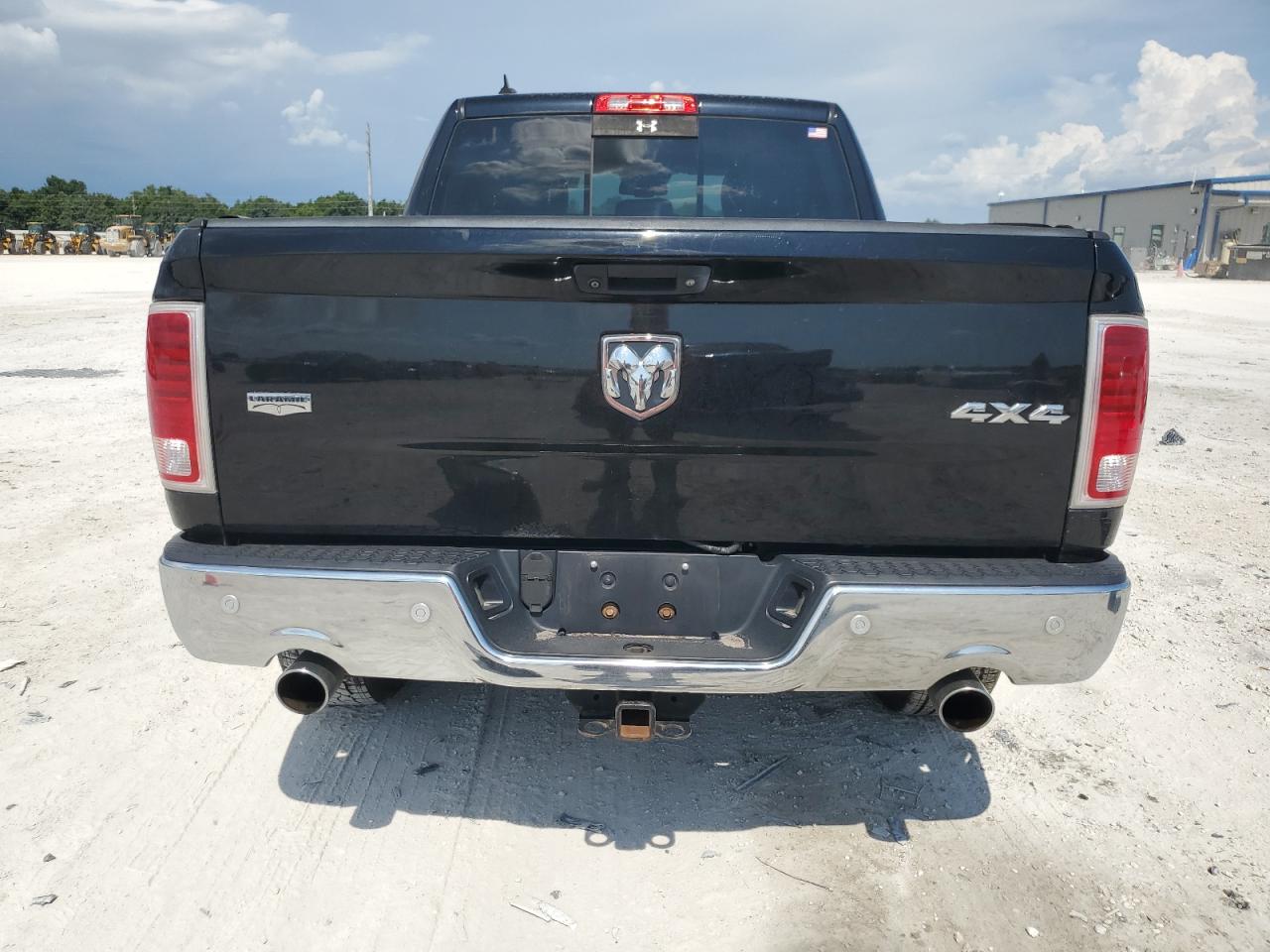 1C6RR7NT5ES368542 2014 Ram 1500 Laramie