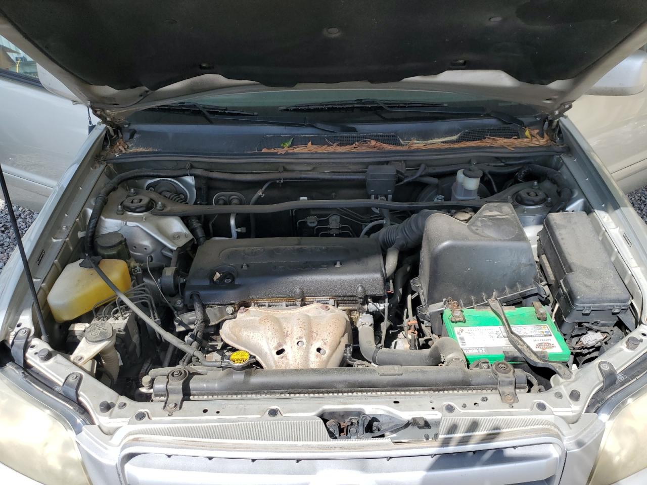 JTEGD21A840102203 2004 Toyota Highlander