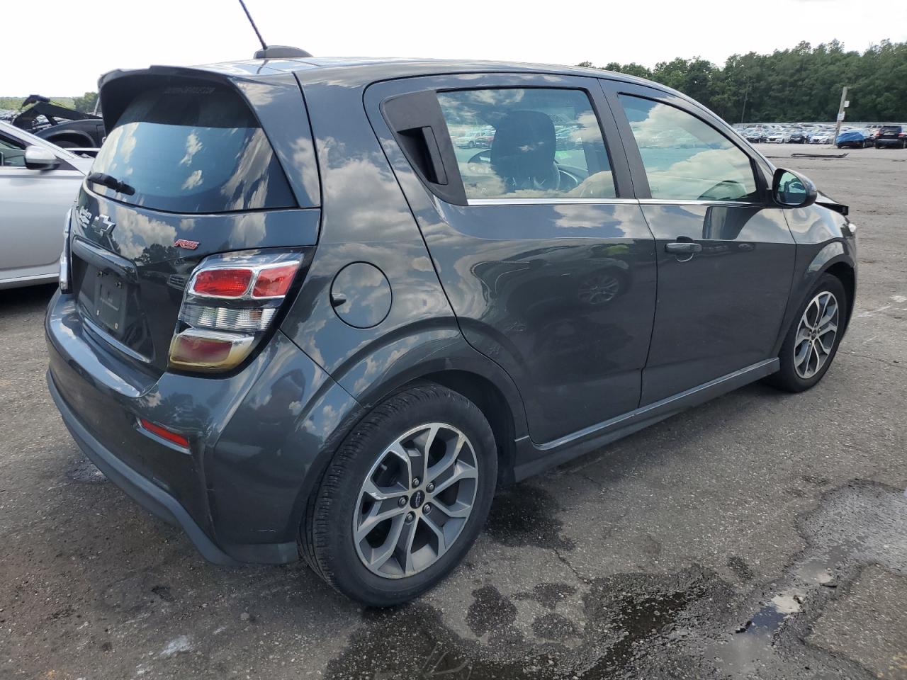 2019 Chevrolet Sonic Lt vin: 1G1JD6SB5K4141001