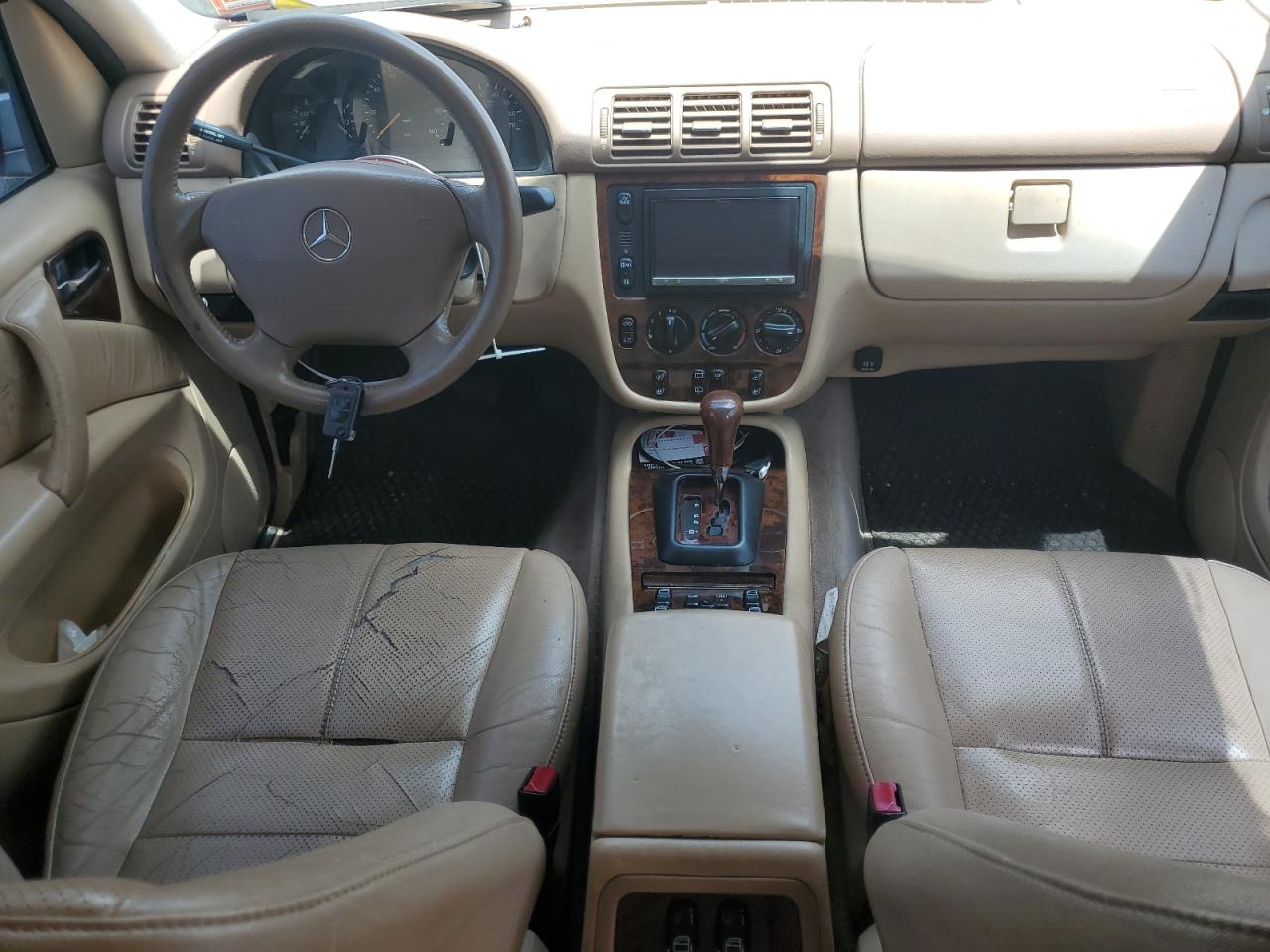 4JGAB54E8YA187250 2000 Mercedes-Benz Ml 320