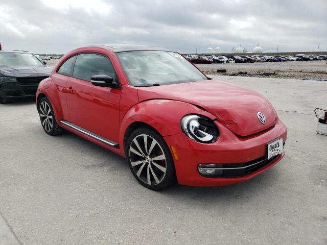  VOLKSWAGEN BEETLE 2013 Червоний