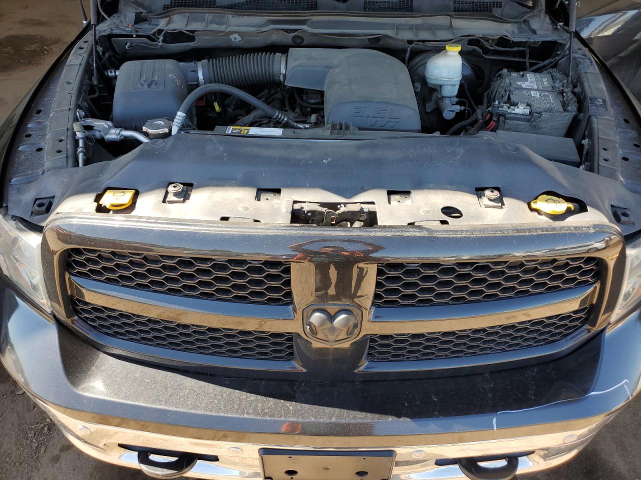 1C6RR7LG3GS112909 2016 Ram 1500 Slt