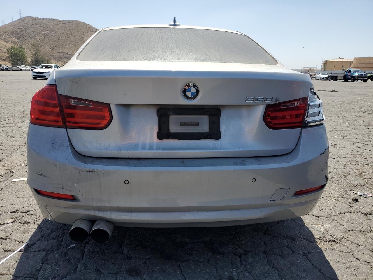 2012 BMW 328 I vin: WBA3A5G50CNP18080