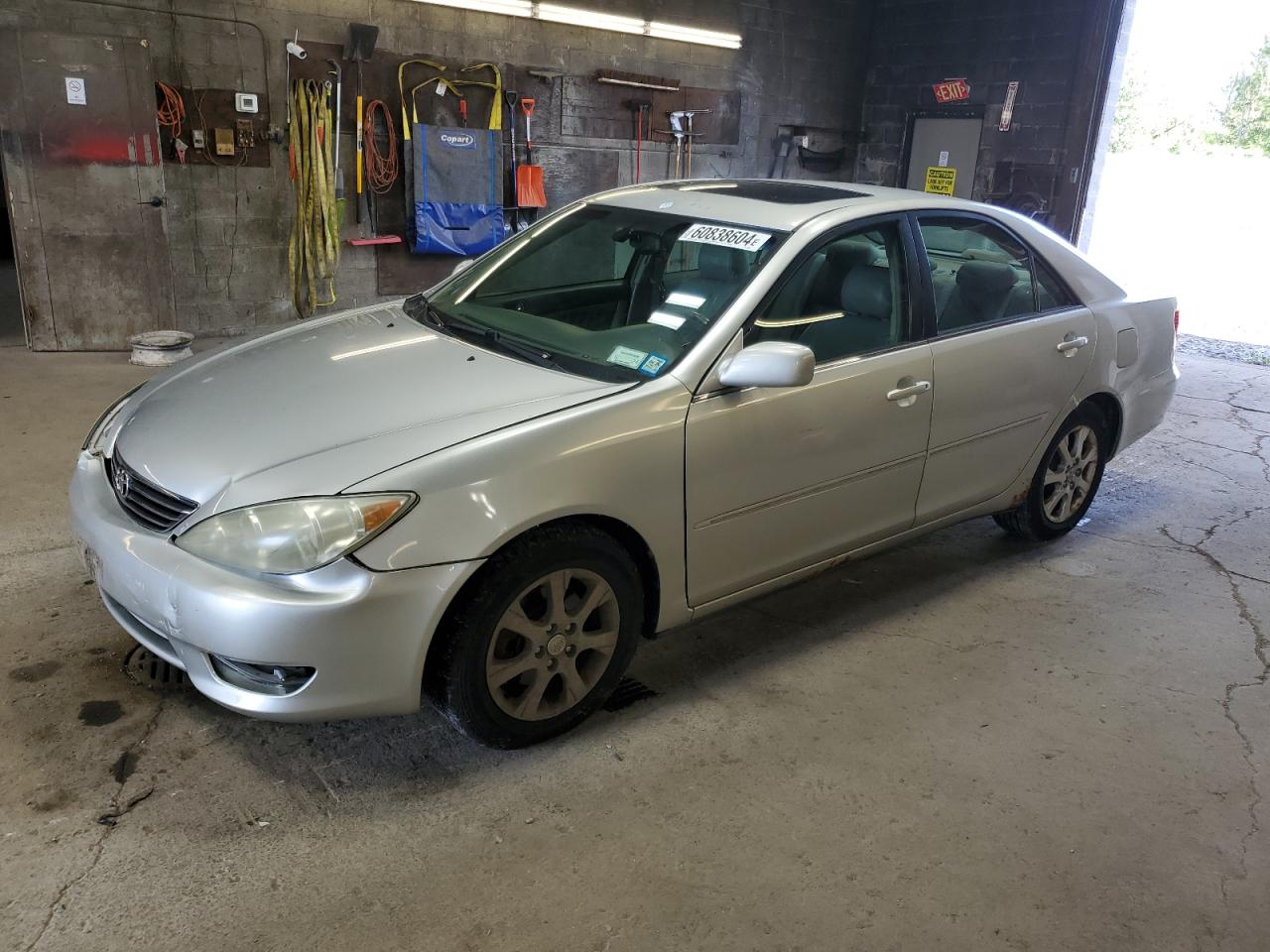 4T1BF30KX5U599639 2005 Toyota Camry Le