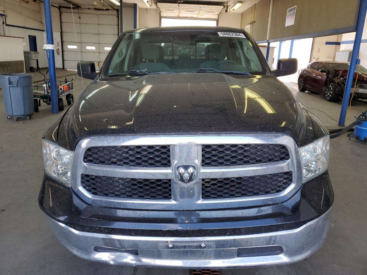 1C6RR7LT2JS249764 2018 Ram 1500 Slt