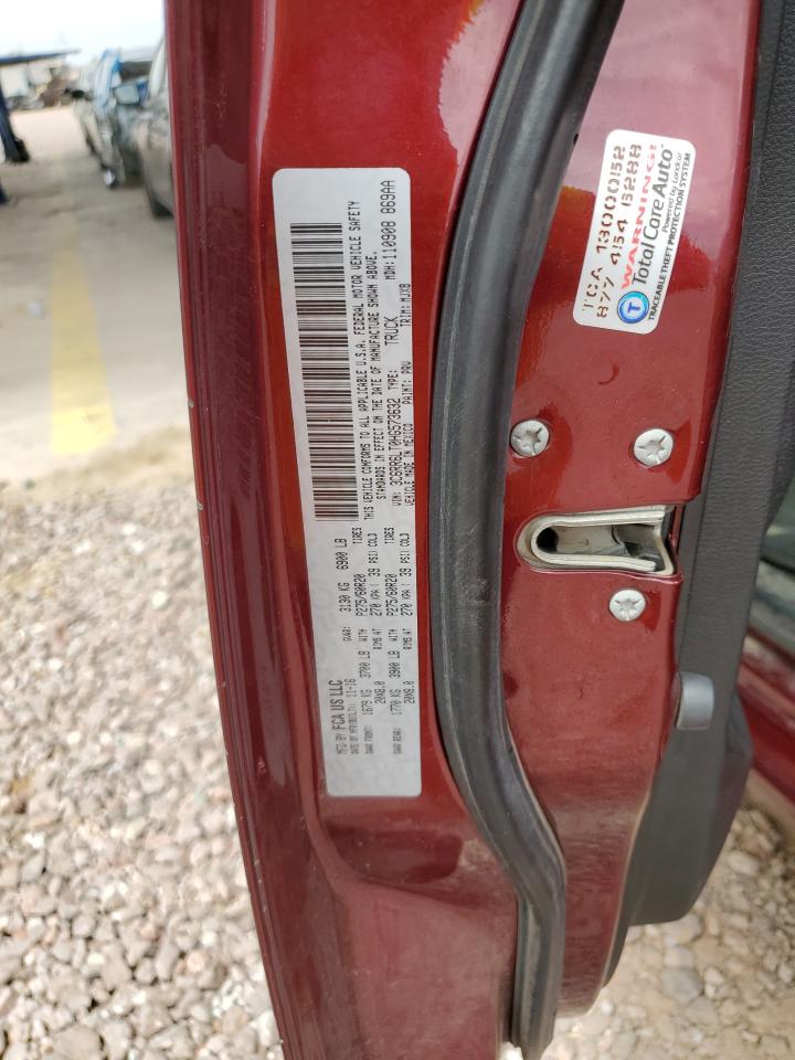 3C6RR6LT0HG573632 2017 Ram 1500 Slt