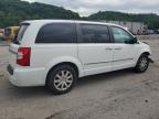 CHRYSLER TOWN & COU photo