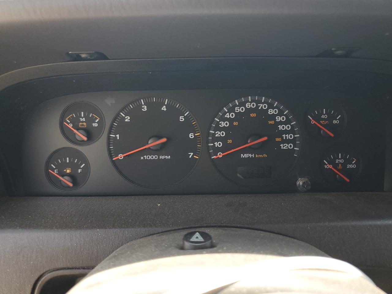 1J4G248S9YC222238 2000 Jeep Grand Cherokee Laredo