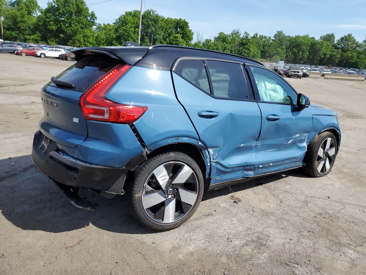 Lot #2890277255 2024 VOLVO XC40 RECHA