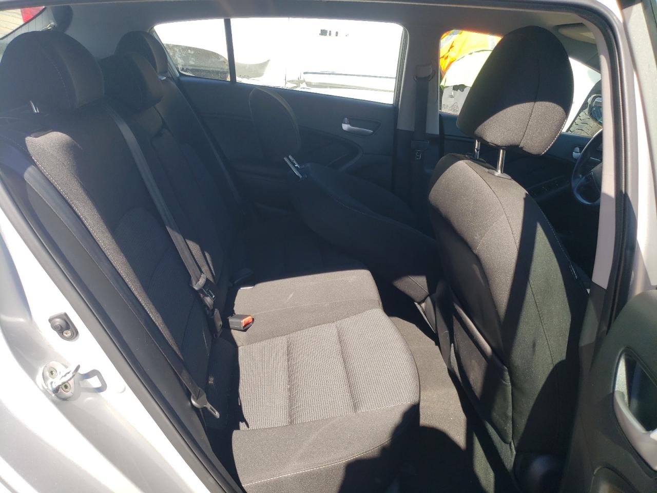 KNAFK5A81H5683392 2017 Kia Forte Lx