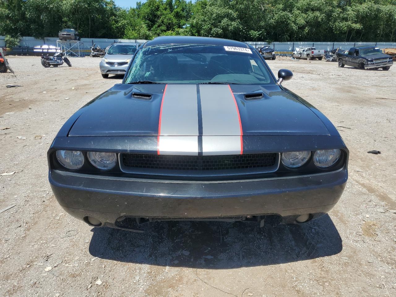 2B3CJ4DG0BH563719 2011 Dodge Challenger