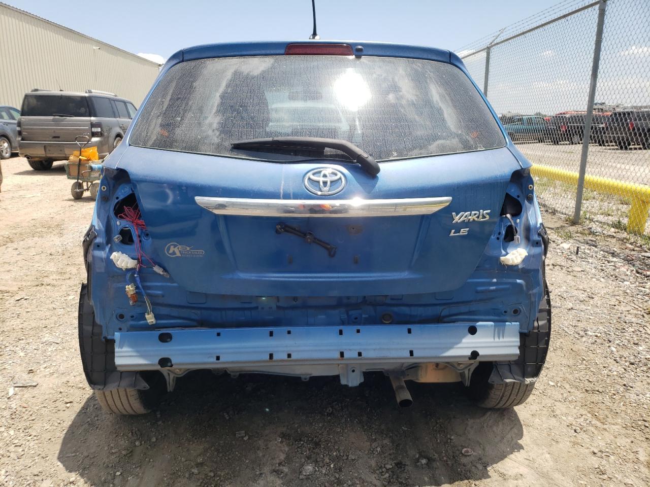 JTDKTUD37CD514551 2012 Toyota Yaris