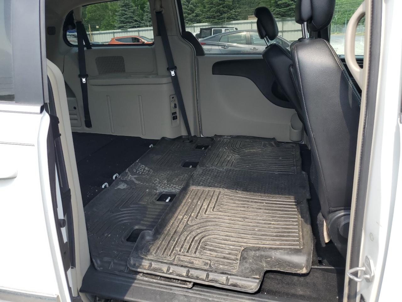 2C4RC1BGXGR231065 2016 Chrysler Town & Country Touring