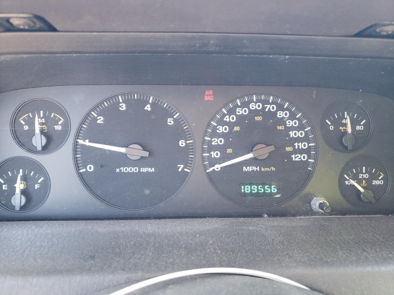 1J4GW58N1XC624208 1999 Jeep Grand Cherokee Laredo