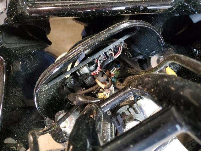 2015 HARLEY-DAVIDSON FLTRXS ROA - 1HD1KTM11FB665830
