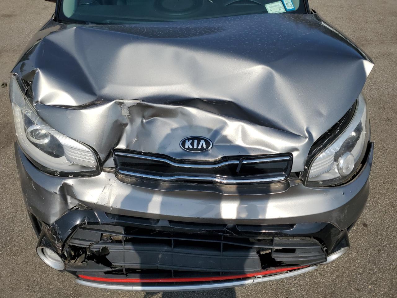 KNDJX3AA4J7516668 2018 Kia Soul !