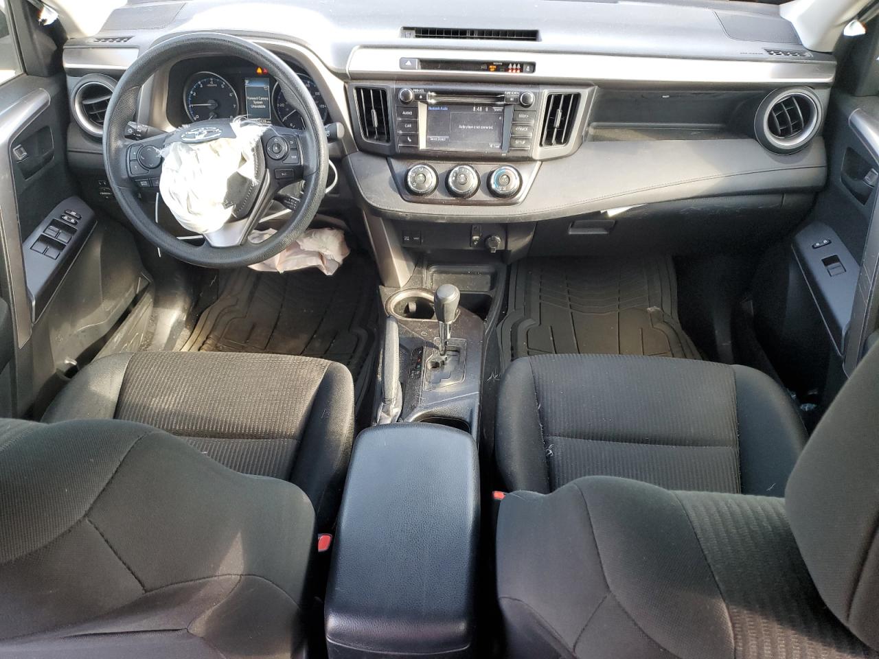 JTMZFREV8HJ712843 2017 Toyota Rav4 Le