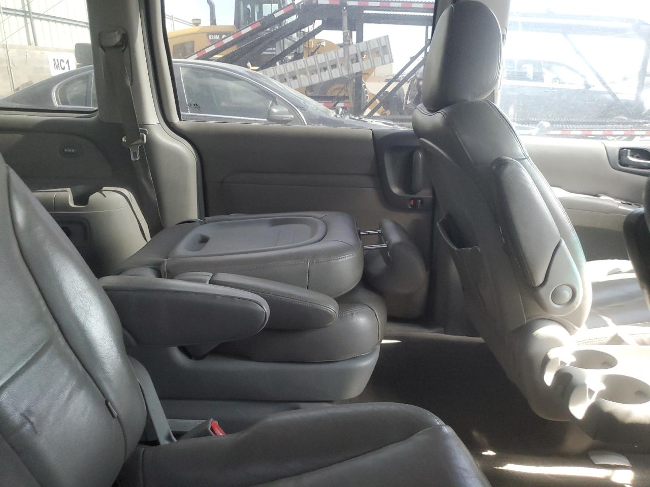 KNDMB233366025221 2006 Kia Sedona Ex