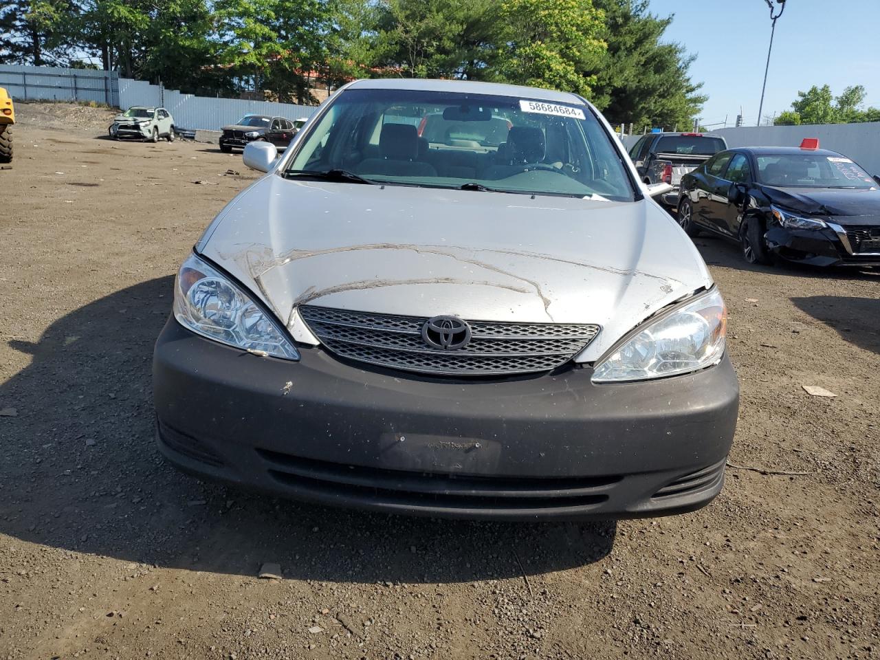 4T1BF30K34U572572 2004 Toyota Camry Le