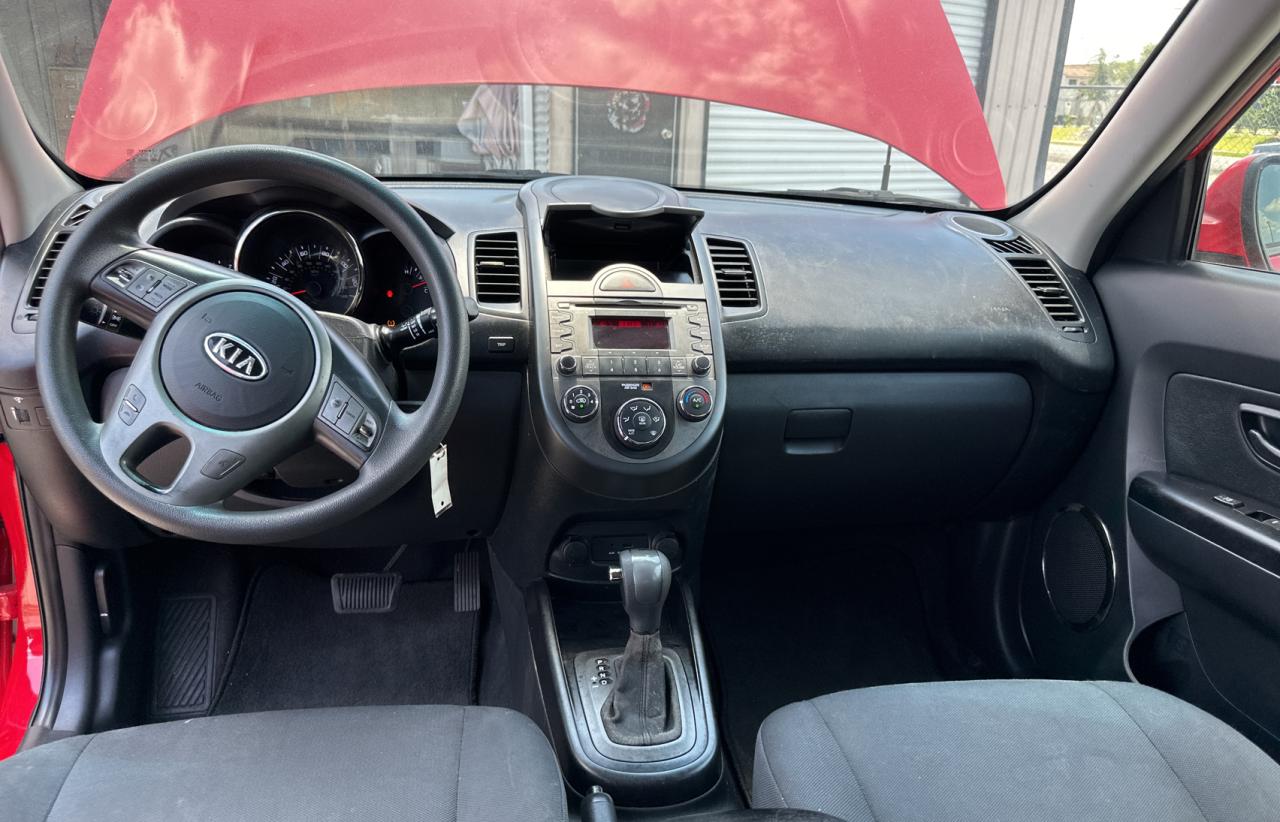 KNDJT2A25B7339838 2011 Kia Soul +