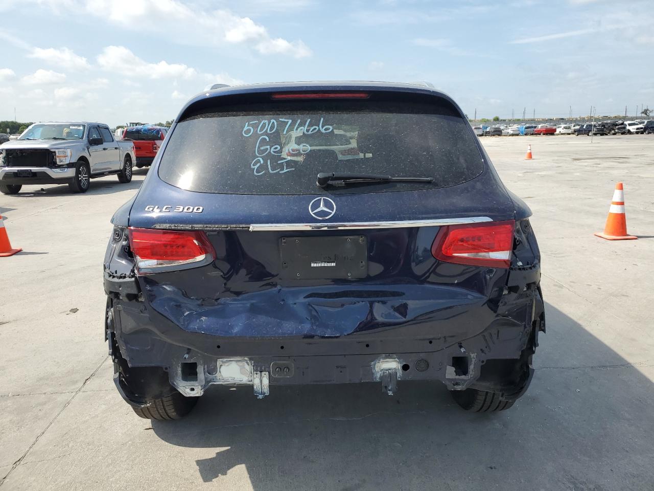 WDC0G4JB7JV098364 2018 Mercedes-Benz Glc 300