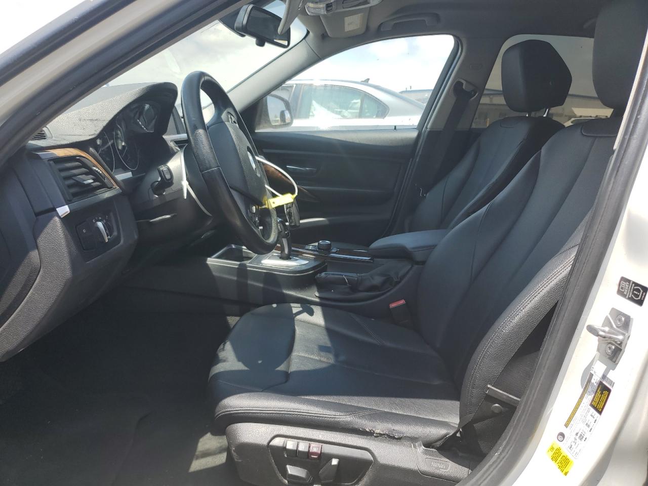 WBA3B1C57FK136172 2015 BMW 320 I