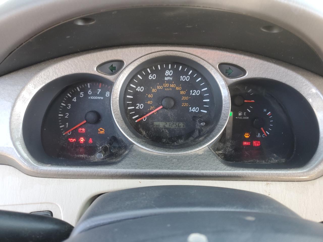 JTEGF21A030084174 2003 Toyota Highlander Limited