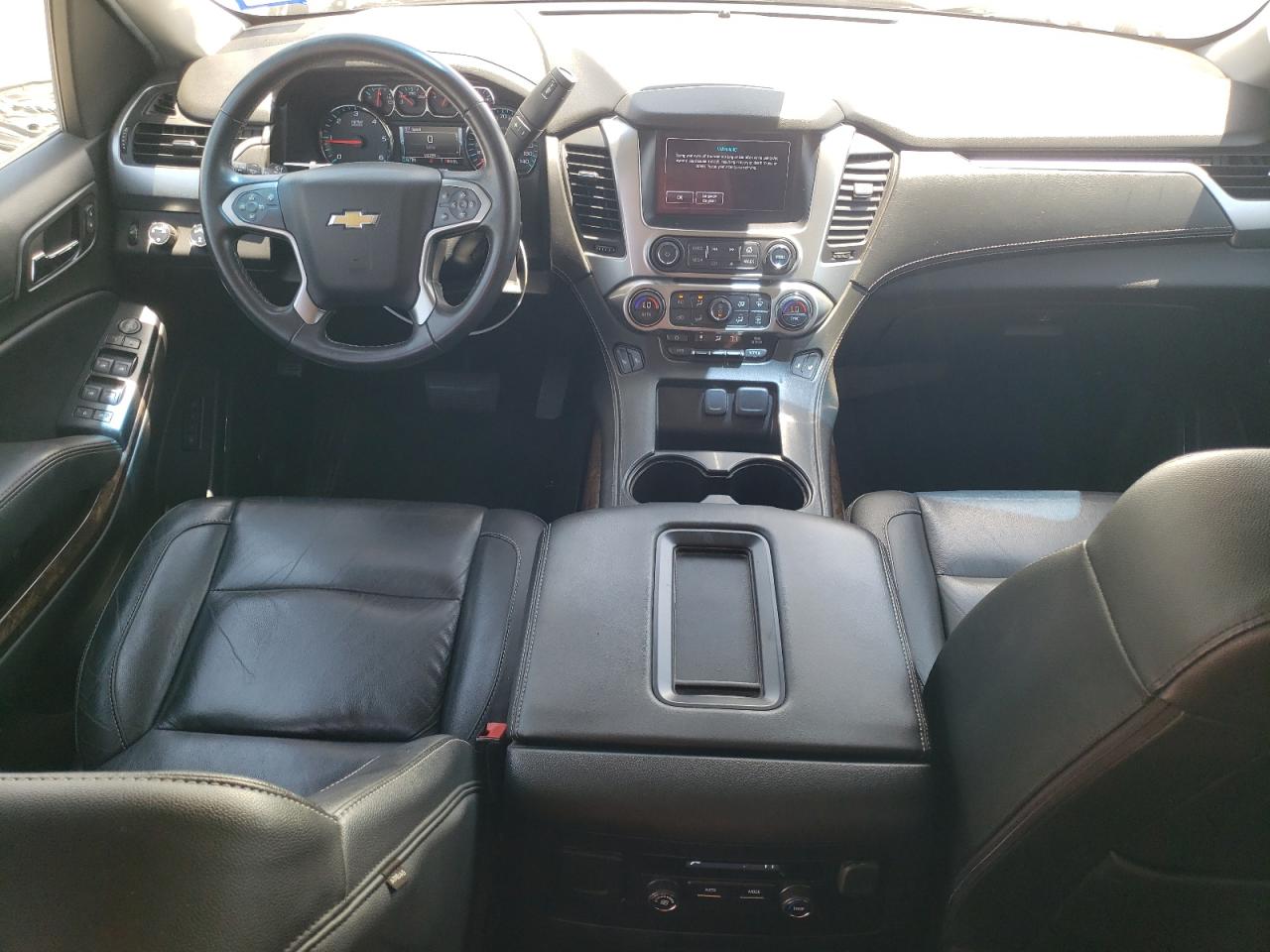 1GNSKBKC5JR164015 2018 Chevrolet Tahoe K1500 Lt