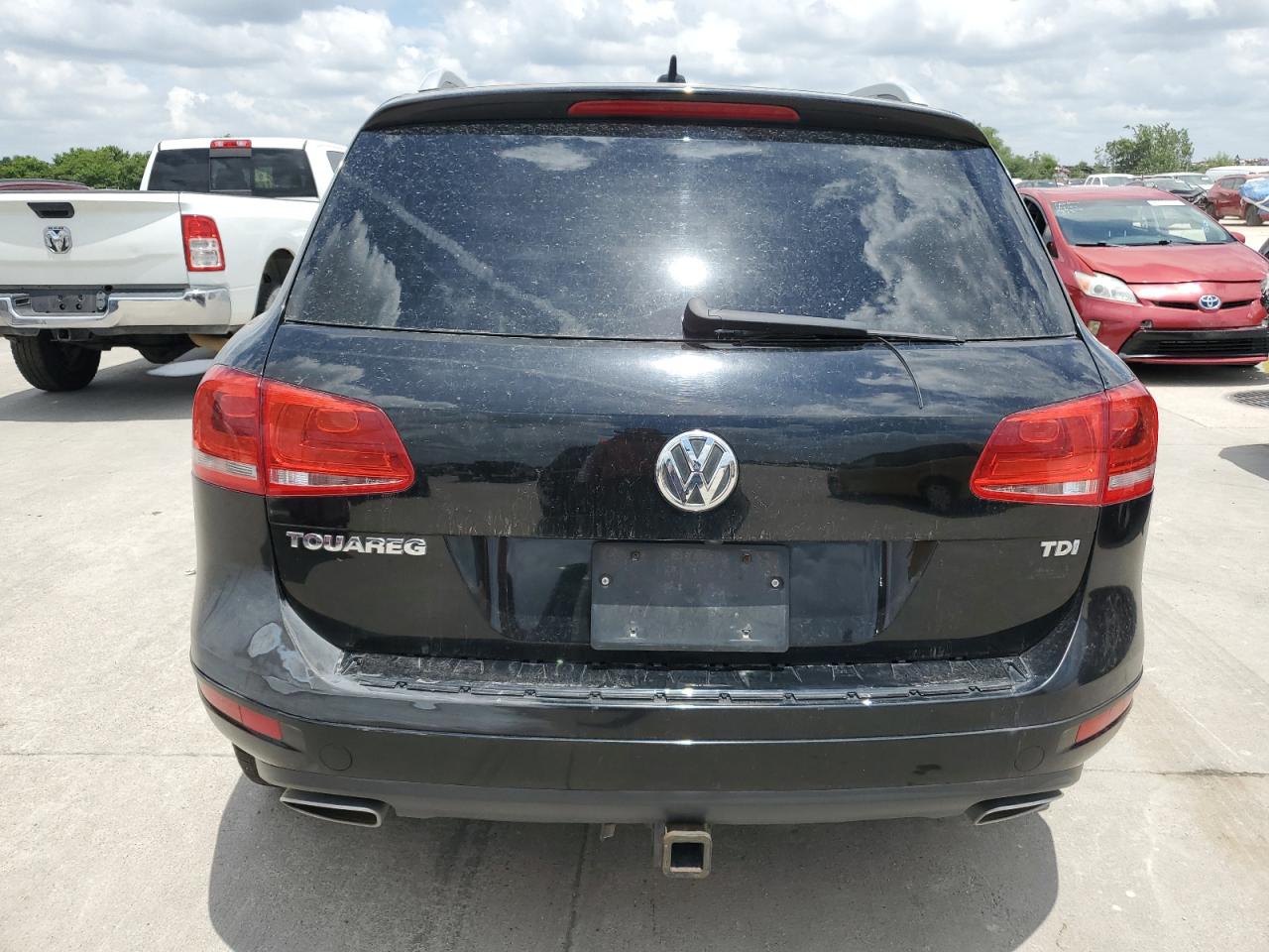 WVGEK9BP7CD010774 2012 Volkswagen Touareg V6 Tdi