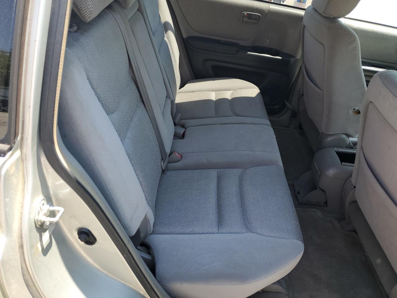 JTEGF21A330088025 2003 Toyota Highlander Limited