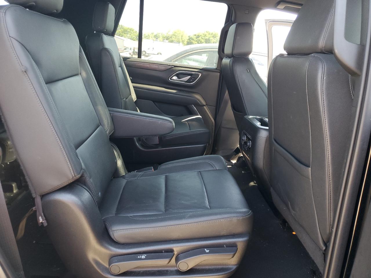 1GNSKNKD9NR242215 2022 Chevrolet Tahoe K1500 Lt