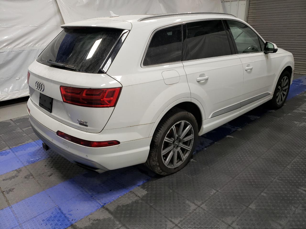 2017 Audi Q7 Prestige vin: WA1VAAF72HD054198