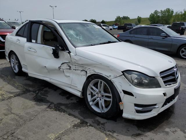 VIN WDDGF8AB8EA932451 2014 Mercedes-Benz C-Class, 3... no.4