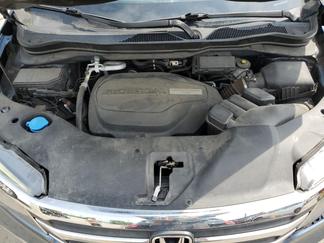 5FNYF5H32JB022064 2018 Honda Pilot Ex